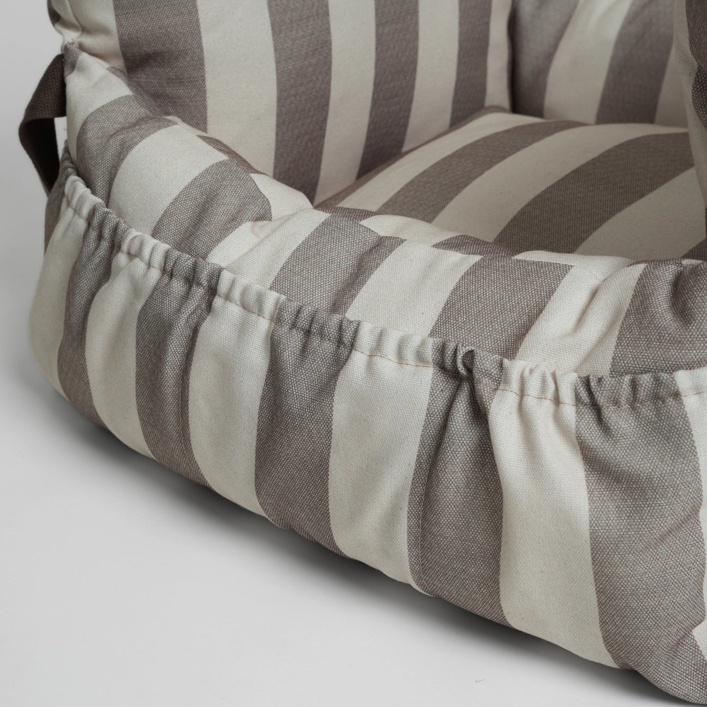 Car Seat Lara | Striped 2.0 – 3-in-1 Dog Car Seat, Bed & Travel Bag