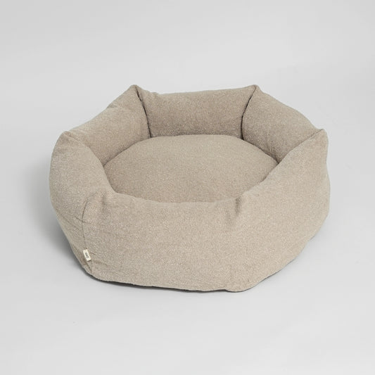 Luna Dog Bed 3.0 | Oat Bouclé – Luxury Danish Design Dog Bed