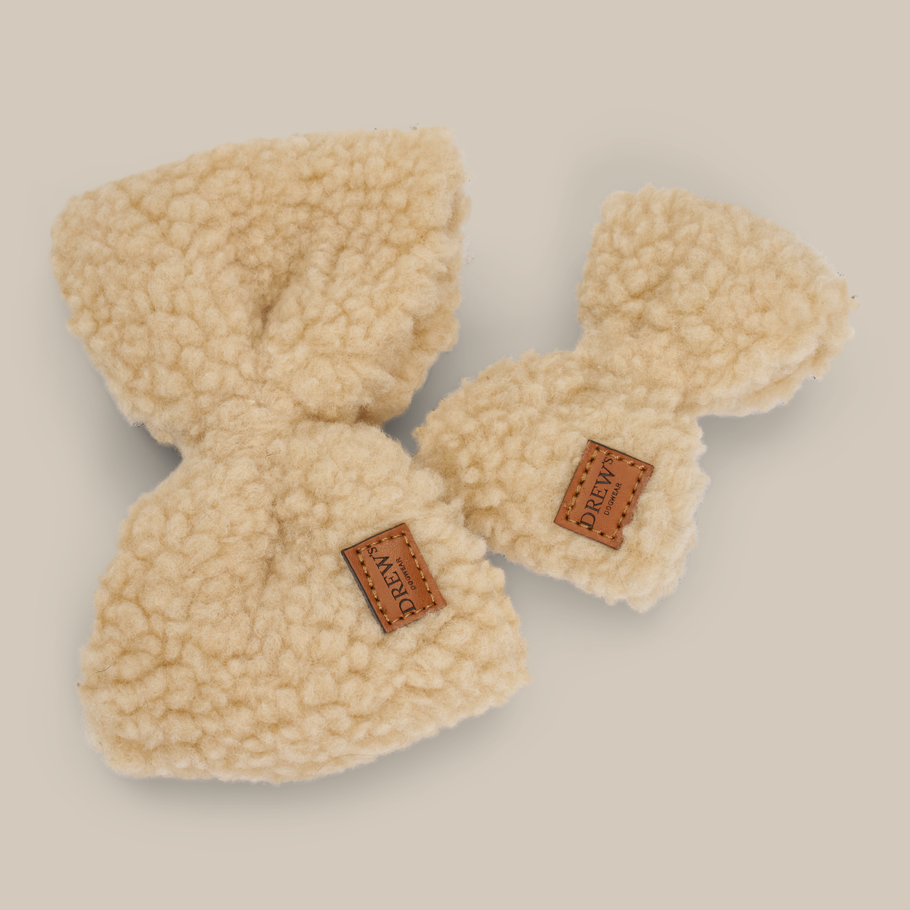 Teddy Butterfly – Beige | Recycled Dog Collar Accessory