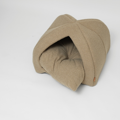 Dog Cave Oat Bouclé – Cozy & Stylish Enclosed Dog Bed