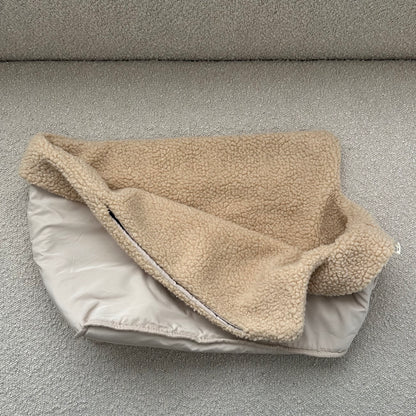 Aspen Sporty Dog Bag with Soft Teddy Fleece