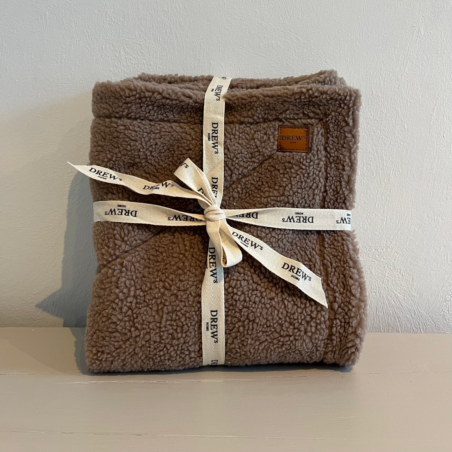 Soft Dog Blanket in Teddy Fleece – Brown | Scandinavian Design