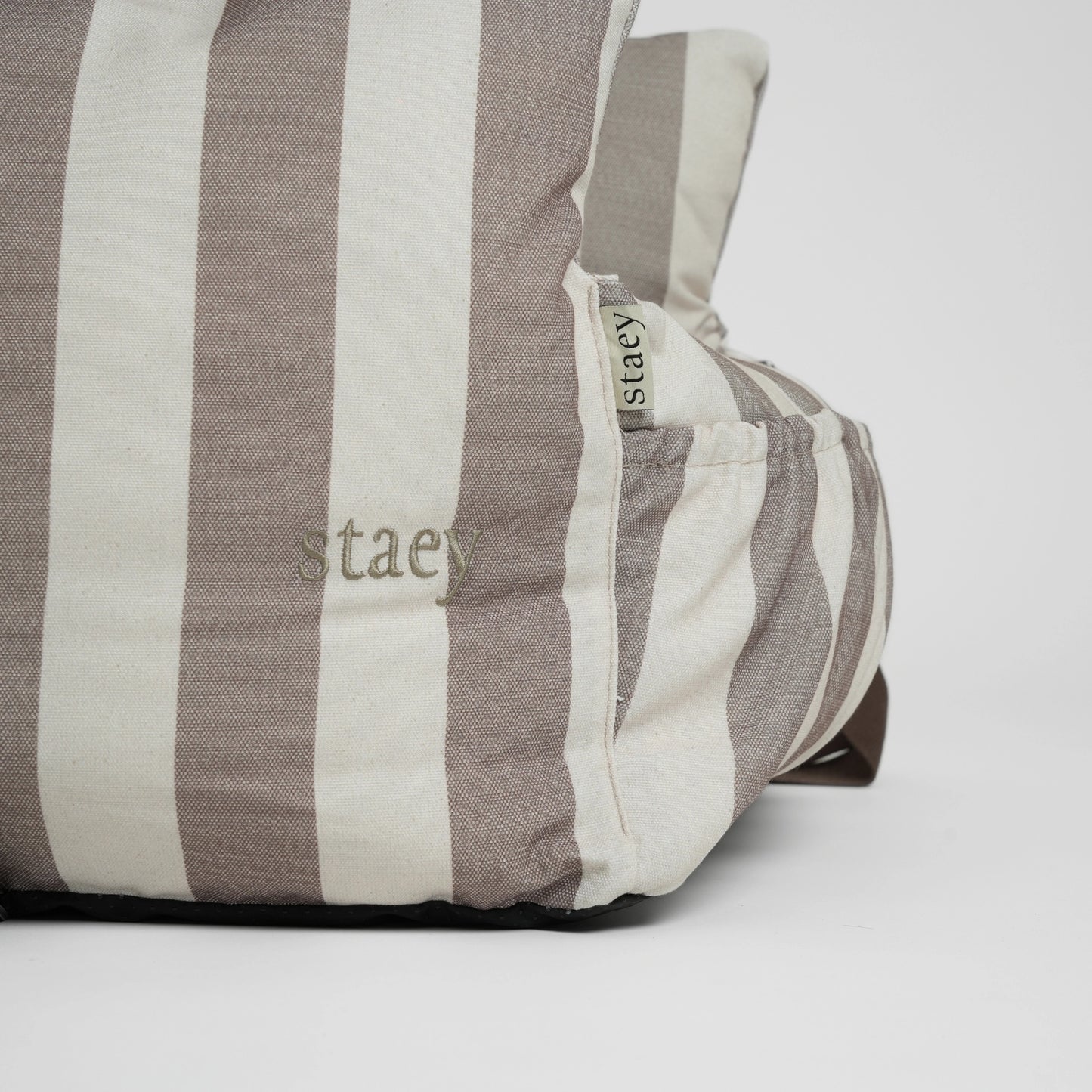 Car Seat Lara | Striped 2.0 – 3-in-1 Dog Car Seat, Bed & Travel Bag