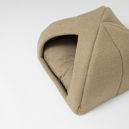 Dog Cave Oat Bouclé – Cozy & Stylish Enclosed Dog Bed