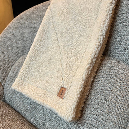 Soft Dog Blanket in Teddy Fleece – Beige | Scandinavian Design